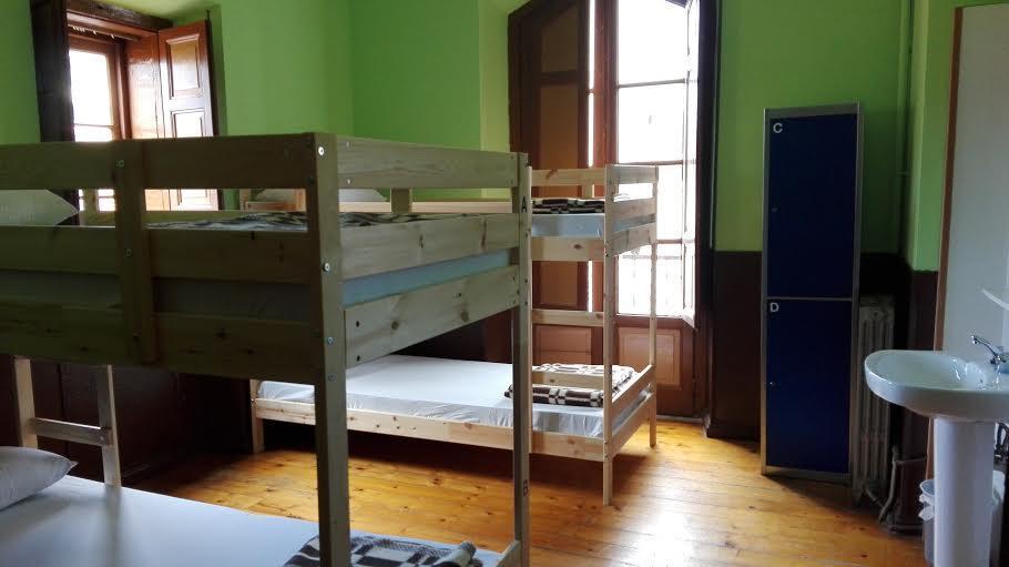 Albergue La Casona Del Peregrino Llanes Dış mekan fotoğraf