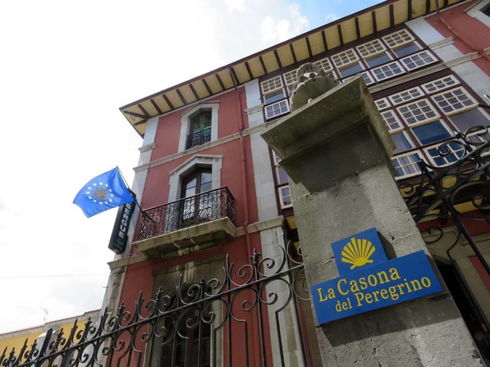 Albergue La Casona Del Peregrino Llanes Dış mekan fotoğraf